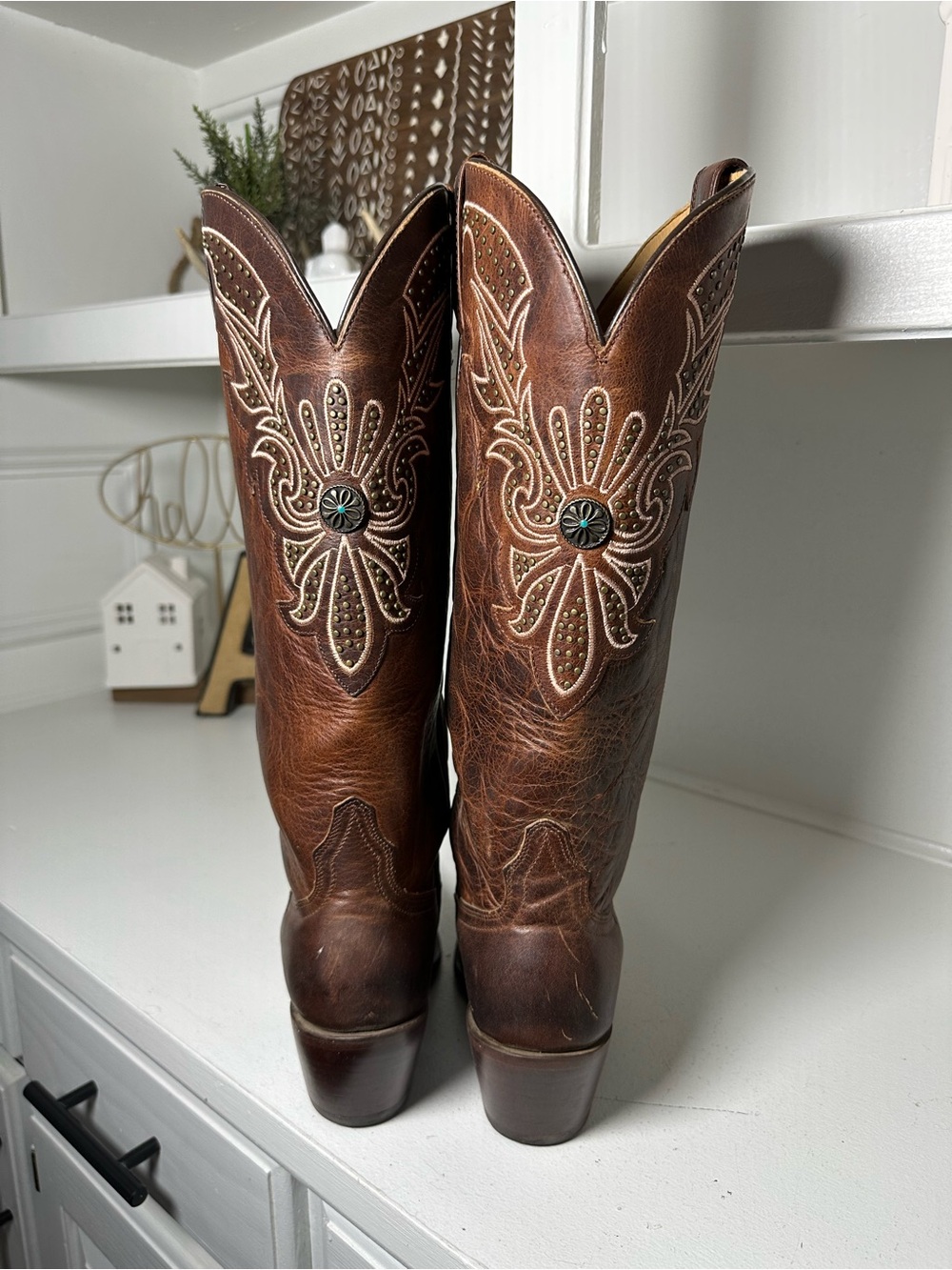 **SOLD**Shyanne Tall Cowboy Boots Womens 7 Brown Leather Western Studded Cowgirl - Picture 7 of 10